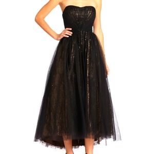 Monique Lhuillier Black Strapless Tulle Gown